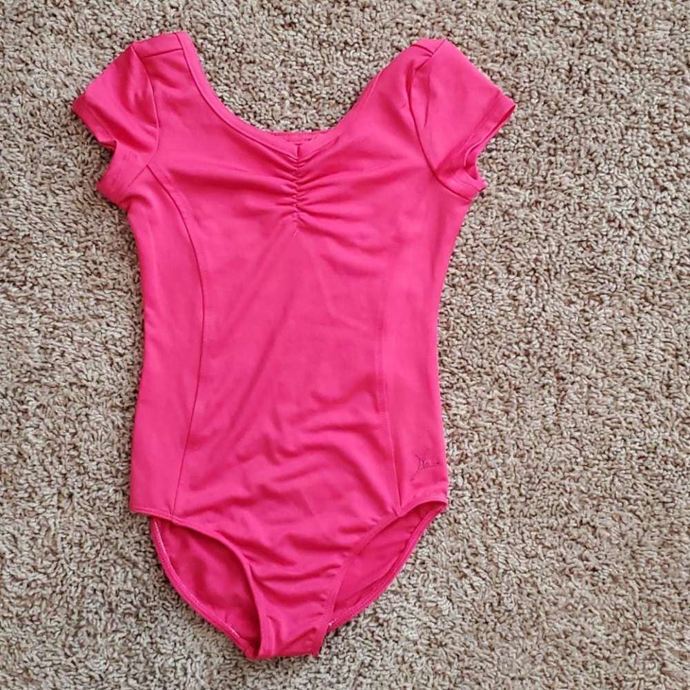 Girls Pink Capezio Leotard. NWT.